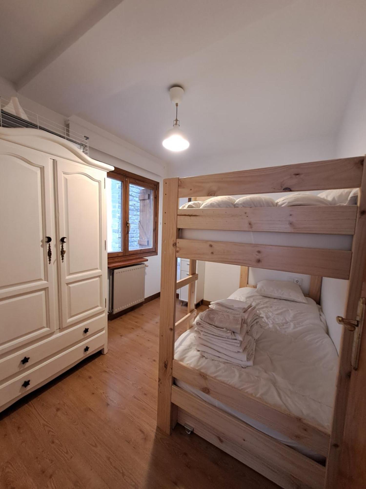 Casa Bihotz - Bonito Y Centrico Apartamento Con Garaje En Sallent Sallent de Gállego Zewnętrze zdjęcie